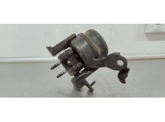 Recambio de soporte motor para toyota avensis berlina (t25) 2.0 d4d 115 referencia OEM IAM 1230527020  