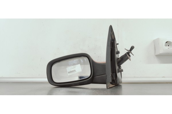 Recambio de retrovisor izquierdo para renault clio iii 1.5dci 85 referencia OEM IAM E20104016  