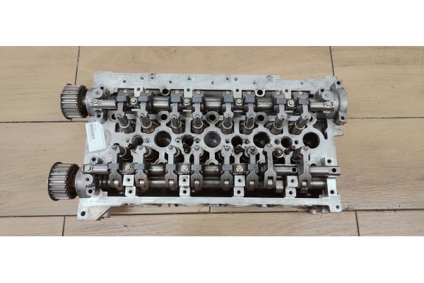 Recambio de culata para renault master ii phase 2 bus referencia OEM IAM 8200408642  