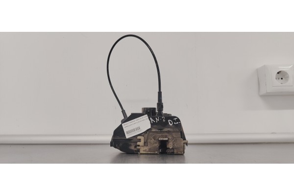 Recambio de cerradura puerta delantera izquierda para renault megane ii berlina 5p confort dynamique referencia OEM IAM   