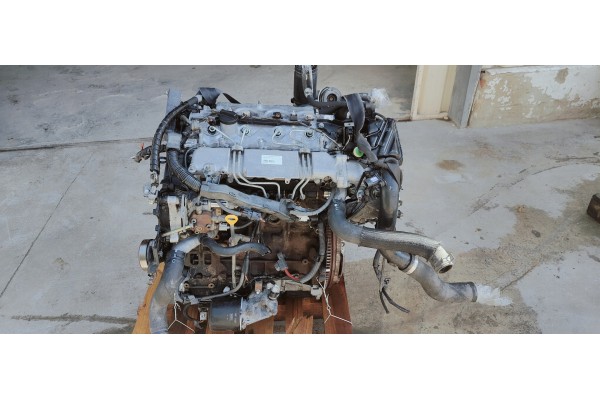 Recambio de motor completo para toyota avensis berlina (t25) 2.0 d4d 115 referencia OEM IAM 1CDFTV  