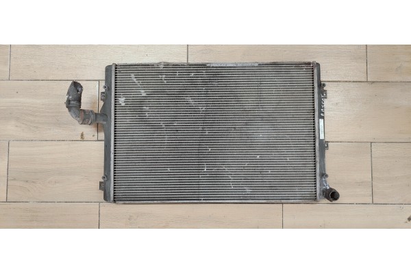 Recambio de radiador agua para volkswagen passat berlina (3c2) 2.0 tdi 140 referencia OEM IAM 3C0121253K  