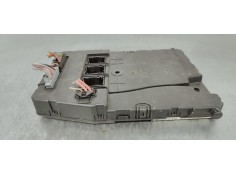 Recambio de caja reles / fusibles para renault megane ii coupe/cabrio luxe dynamique referencia OEM IAM 8200780021  