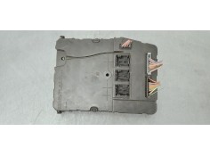 Recambio de caja reles / fusibles para renault megane ii coupe/cabrio luxe dynamique referencia OEM IAM 8200780021  