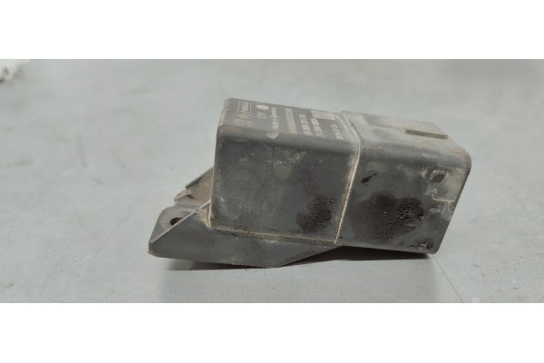 Recambio de caja precalentamiento para ford fiesta (cb1) 1.6 tdci 95 fap referencia OEM IAM 9809931580  