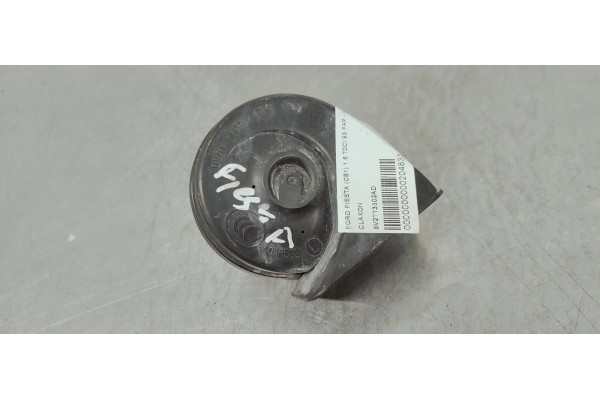 Recambio de claxon para ford fiesta (cb1) 1.6 tdci 95 fap referencia OEM IAM 8V2T13802AD  
