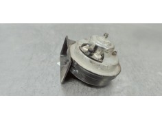 Recambio de claxon para ford fiesta (cb1) 1.6 tdci 95 fap referencia OEM IAM 8V2T13802AD  
