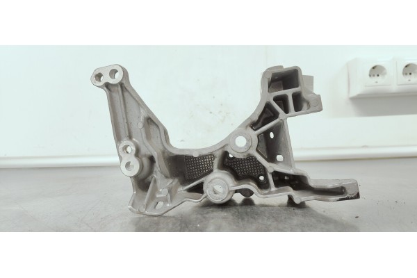 Recambio de soporte alternador para ds 4 1.5 hdi referencia OEM IAM 9808696680  