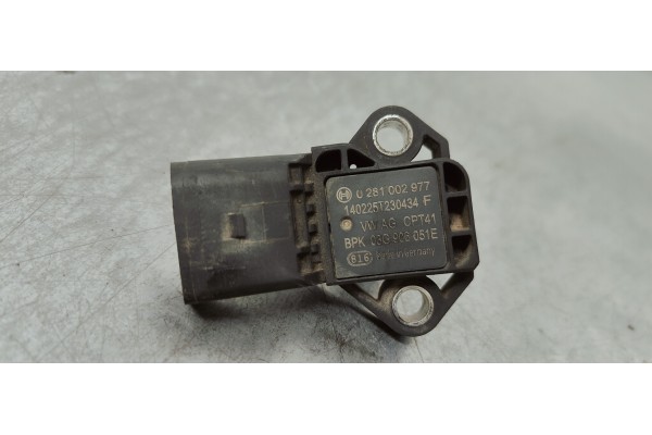 Recambio de sensor presion para audi a4 ber. (b8) 2.0 tdi referencia OEM IAM 0281002977  