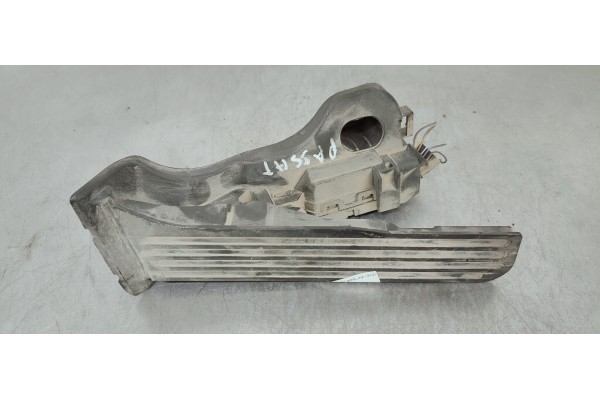 Recambio de pedal acelerador para volkswagen passat berlina (3c2) 2.0 tdi 140 referencia OEM IAM 1K1723503L  