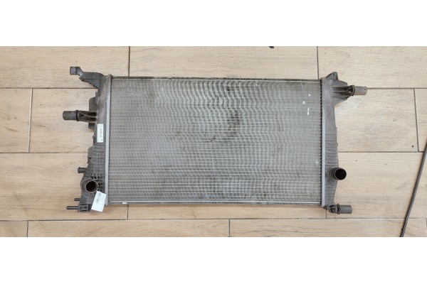 Recambio de radiador agua para renault megane iii sport tourer 1.5 dci referencia OEM IAM 214105150R  