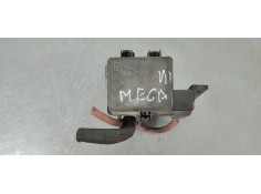 Recambio de caja reles / fusibles para renault megane iii sport tourer 1.5 dci referencia OEM IAM 243880001R  
