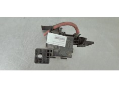 Recambio de caja reles / fusibles para renault megane iii sport tourer 1.5 dci referencia OEM IAM 243880001R  