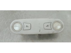 LUZ INTERIOR 8T0947111BET1 