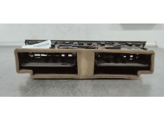 Recambio de rejilla aireadora para audi a4 ber. (b8) 2.0 tdi referencia OEM IAM 8T1820951E  