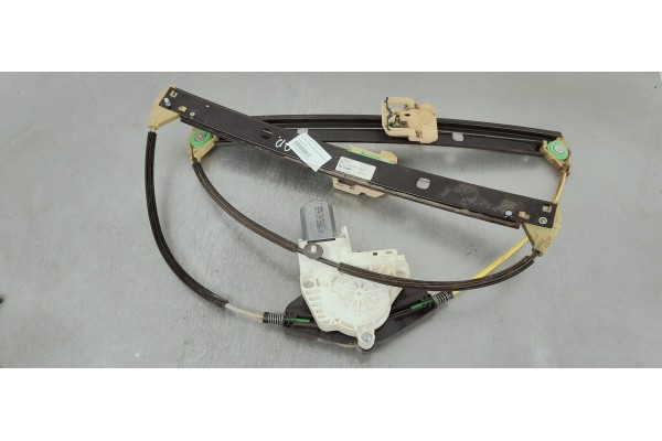 Recambio de elevalunas delantero derecho para audi a4 ber. (b8) 2.0 tdi referencia OEM IAM 8K0837462D  