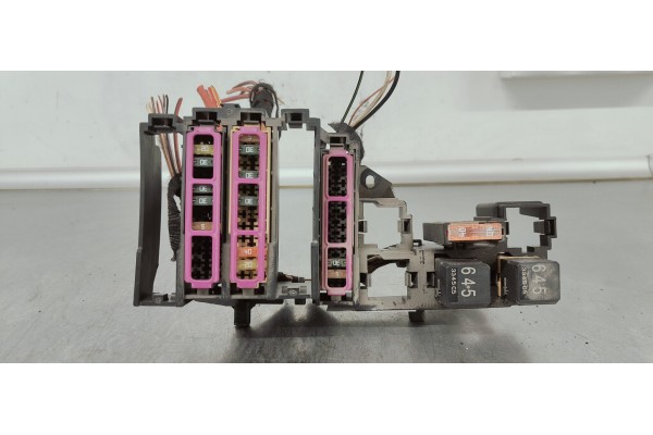 Recambio de caja reles / fusibles para audi a4 ber. (b8) 2.0 tdi referencia OEM IAM 8K0971845A  