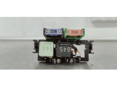 Recambio de caja reles / fusibles para audi a4 ber. (b8) 2.0 tdi referencia OEM IAM 4F1937503A  