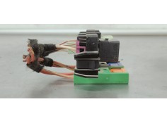 Recambio de caja reles / fusibles para audi a4 ber. (b8) 2.0 tdi referencia OEM IAM 4F1937503A  