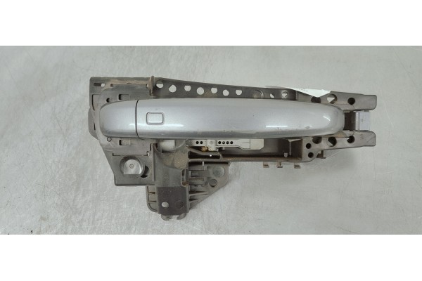 Recambio de maneta exterior delantera derecha para audi a4 ber. (b8) 2.0 tdi referencia OEM IAM 8T0837886B  