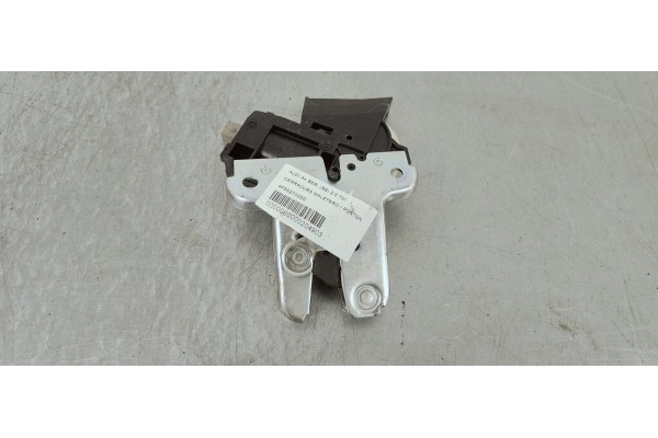 Recambio de cerradura maletero / porton para audi a4 ber. (b8) 2.0 tdi referencia OEM IAM 4F5827505D  