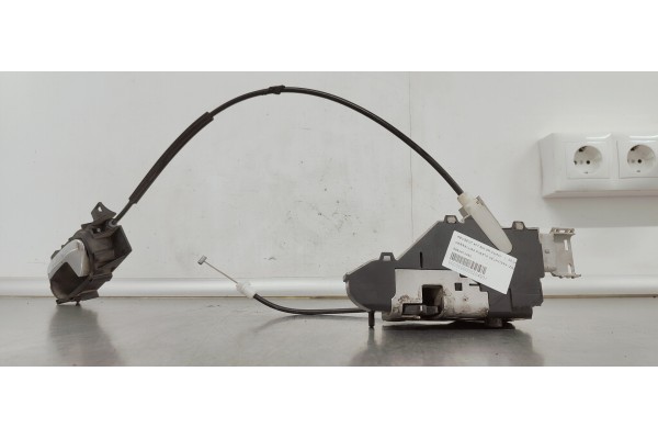 Recambio de cerradura puerta delantera izquierda para peugeot 407 sw sr confort referencia OEM IAM 9683418080  