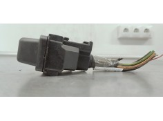 Recambio de caja reles / fusibles para opel insignia berlina 2.0cdti 130 fap referencia OEM IAM 13265980  