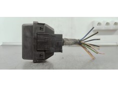 Recambio de caja reles / fusibles para opel insignia berlina 2.0cdti 130 fap referencia OEM IAM 13265980  