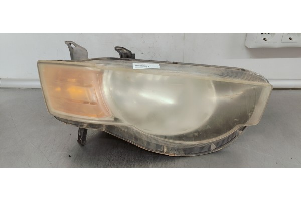 Recambio de faro derecho para mitsubishi colt berlina 5 (z30a) 1.3 inform (d) referencia OEM IAM 8301B180  