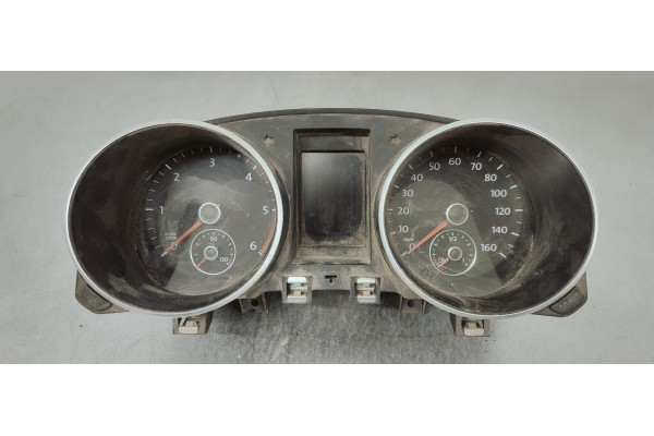 Recambio de cuadro instrumentos para volkswagen golf vi cabriolet (517) 1.6 tdi referencia OEM IAM 5K7920970A  