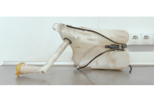 Recambio de deposito limpia para renault megane iii sport tourer 1.5 dci referencia OEM IAM 289100015R  