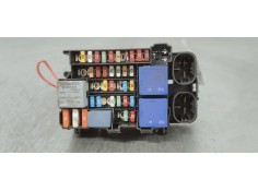 CAJA RELES / FUSIBLES 18013301D 
