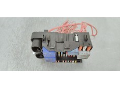Recambio de caja reles / fusibles para renault megane iii sport tourer 1.5 dci referencia OEM IAM 18013301D  