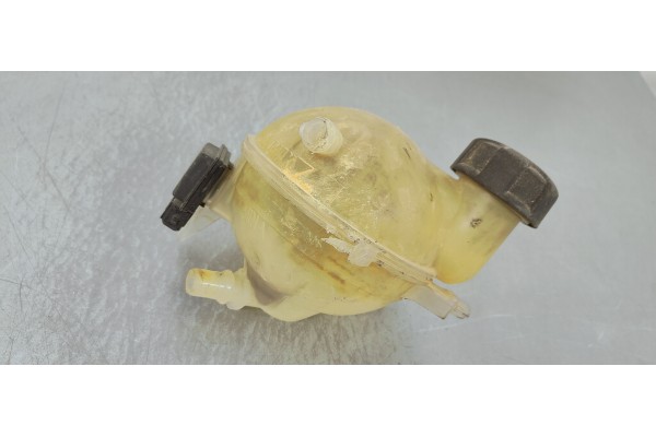 Recambio de deposito expansion para ds ds4 1.6 referencia OEM IAM 9646902580  