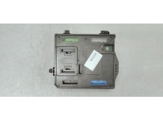 CAJA RELES / FUSIBLES 284B12041R 