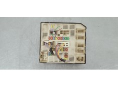 Recambio de caja reles / fusibles para renault megane iii sport tourer 1.5 dci referencia OEM IAM 284B65904R  
