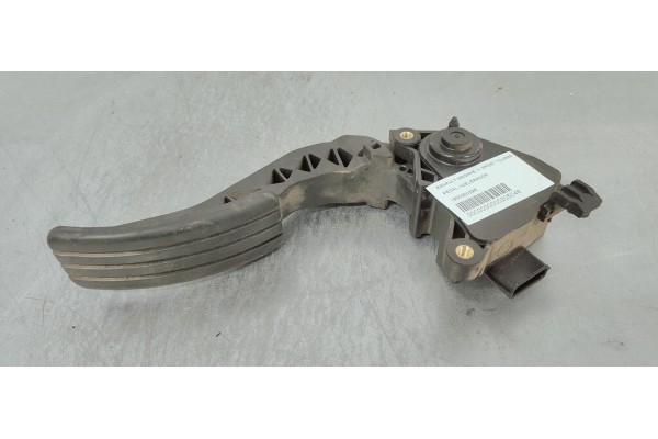 Recambio de pedal acelerador para renault megane iii sport tourer 1.5 dci referencia OEM IAM 180020022R  
