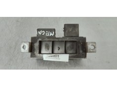 Recambio de caja precalentamiento para renault megane iii sport tourer 1.5 dci referencia OEM IAM 8200558438A  