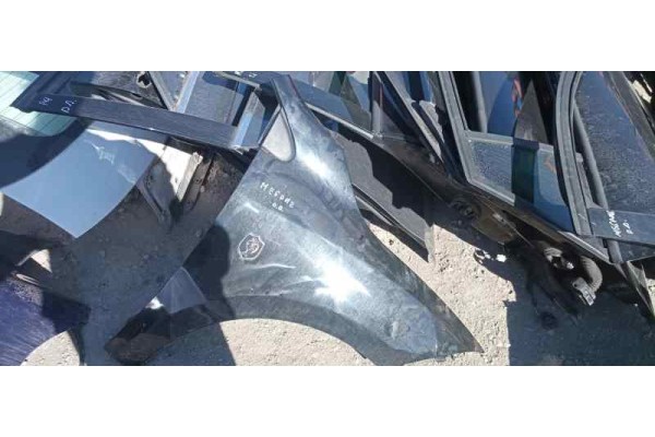 Recambio de aleta delantera derecha para renault megane iii sport tourer 1.5 dci referencia OEM IAM   