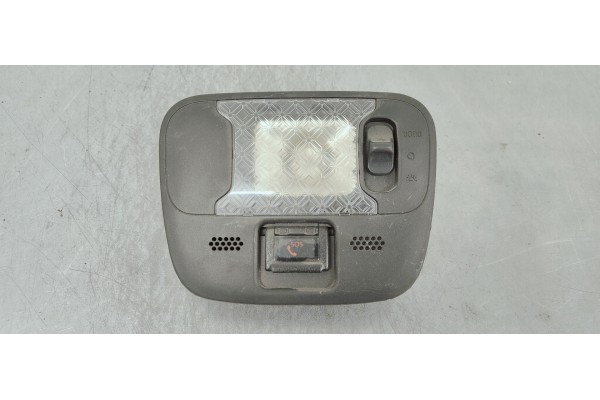 Recambio de luz interior para toyota aygo x 1.0i 72 referencia OEM IAM 812600H080  