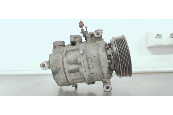 Recambio de compresor aire acondicionado para audi a4 ber. (b8) 2.0 tdi referencia OEM IAM 8T0260805F  