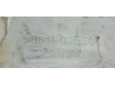 Recambio de molduras traseras para toyota auris 1.6 d4d 112 fap referencia OEM IAM 7681102E50  