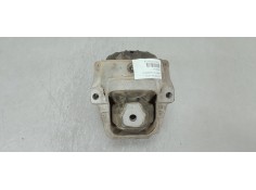 Recambio de soporte motor derecho para audi a4 ber. (b8) 2.0 tdi referencia OEM IAM 8R0199381AN  