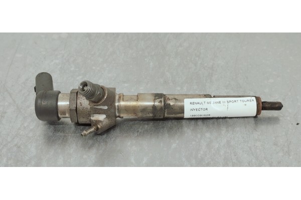 Recambio de inyector para renault megane iii sport tourer 1.5 dci referencia OEM IAM 166008052R  