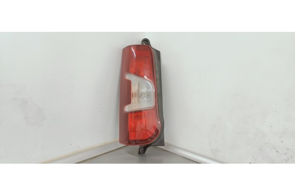 Recambio de piloto trasero izquierdo para citroen berlingo 1.5 hdi referencia OEM IAM 9819235880  