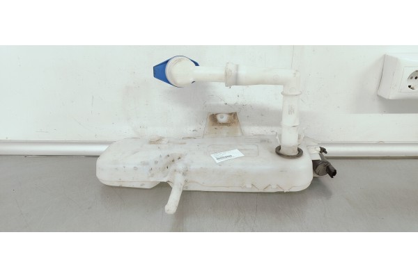 Recambio de deposito limpia para citroen berlingo 1.5 hdi referencia OEM IAM 9852775980  