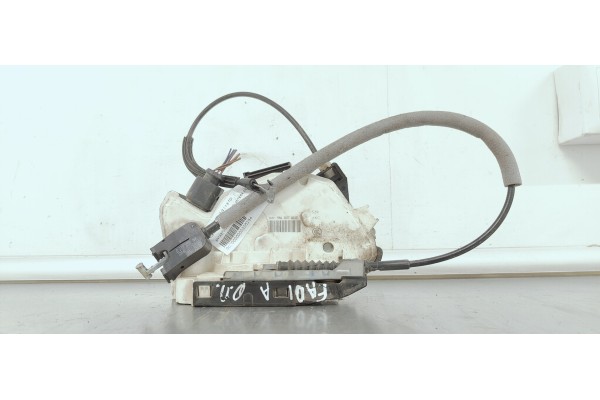 Recambio de cerradura puerta delantera derecha para skoda fabia (5j2 ) 1.6 tdi referencia OEM IAM 5N1837016E  