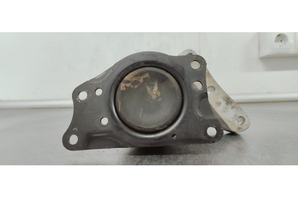 Recambio de soporte motor para skoda fabia (5j2 ) 1.6 tdi referencia OEM IAM 6Q0199185AA  