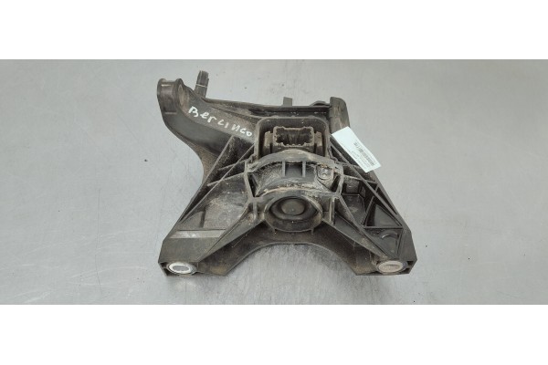 Recambio de soporte motor para citroen berlingo 1.5 hdi referencia OEM IAM 3331314008  