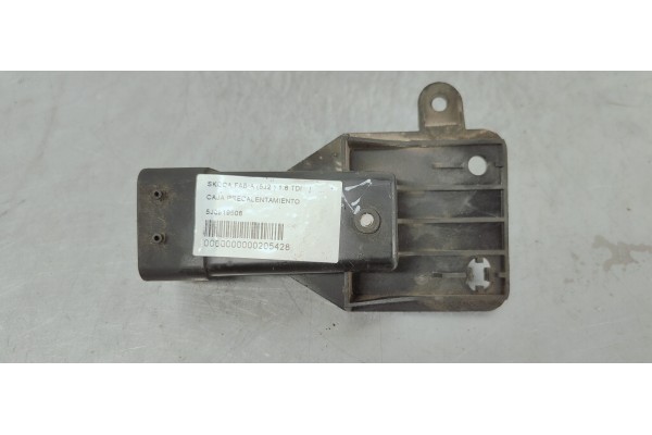 Recambio de caja precalentamiento para skoda fabia (5j2 ) 1.6 tdi referencia OEM IAM 5J0919506  